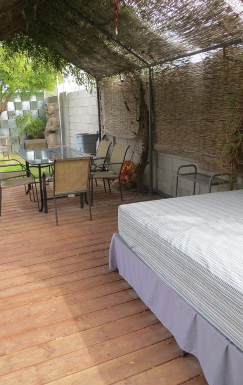 Zenyard Guest House Phoenix Exterior photo